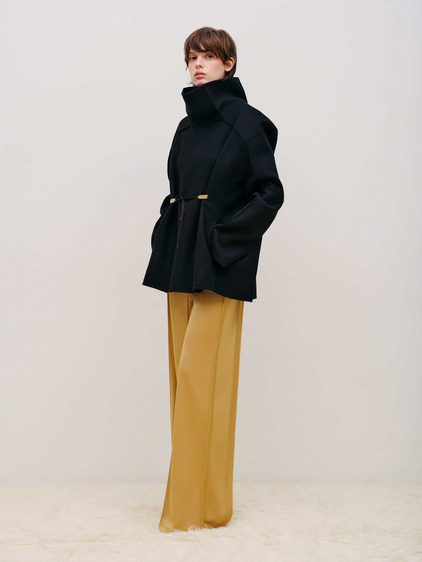 SQUARE CASHMERE OVERCOAT