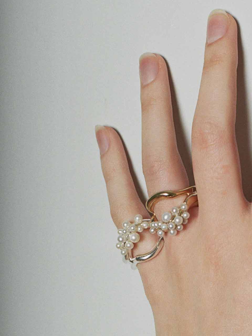 DOUBLE WAVE SILVER CLUSTER RING