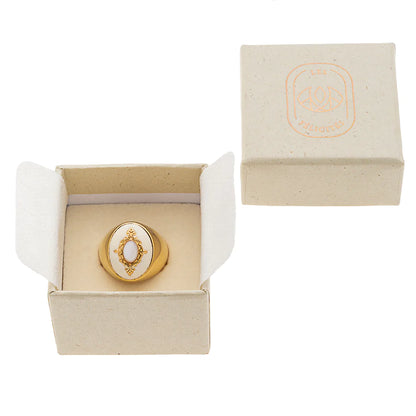 CONSTANCE SIGNET RING