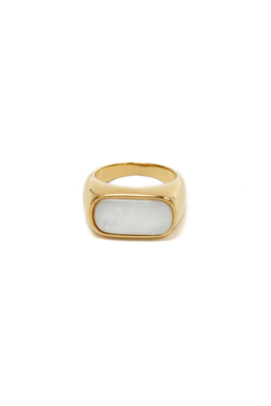 WHITE STONE RING